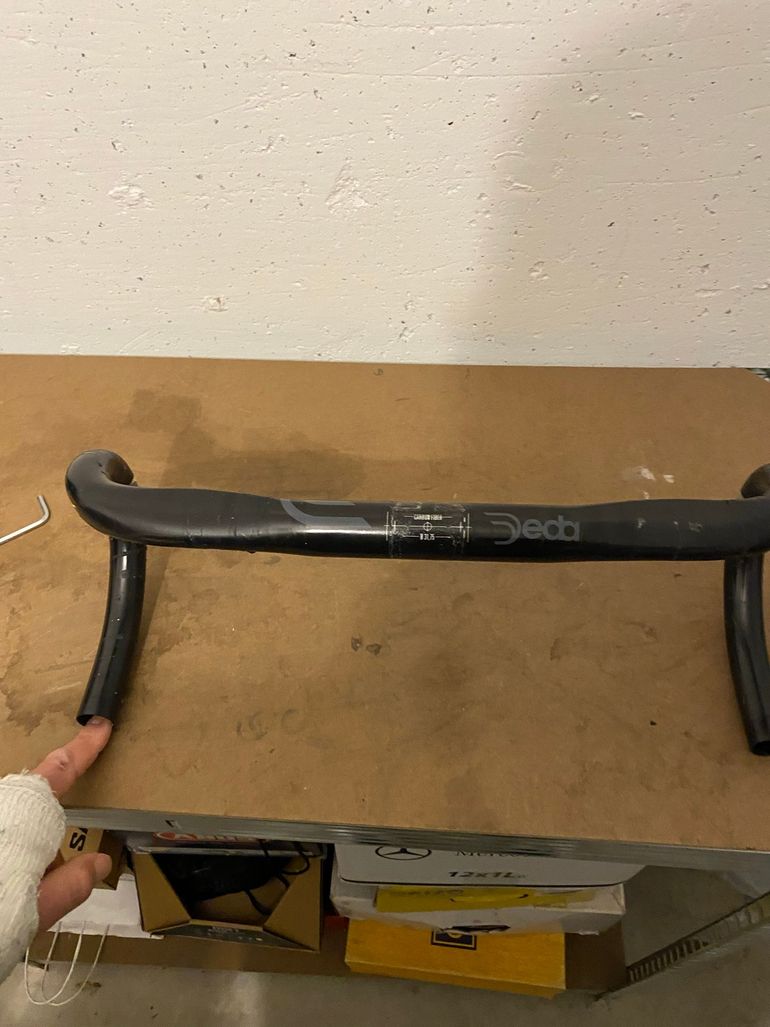 Used Deda Elementi Manubrio Carbonio 2019 bike — image 2 of 3