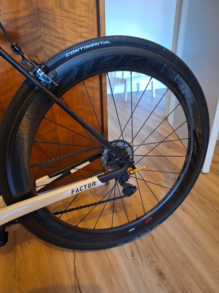 Used Zipp 404 Firecrest Tubular Wheelset Rim Brake 2019 bike — image 4 of 4