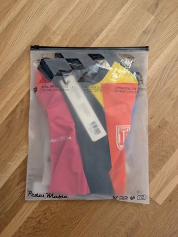 Used Pedal Mafia ZWIFT 10 Years Anniversary Mens Core Jersey 2024 bike — image 5 of 5