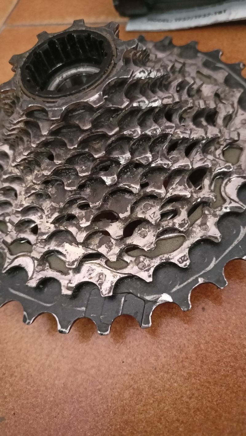 Used Sram Force Crank 2025 bike — image 2 of 5