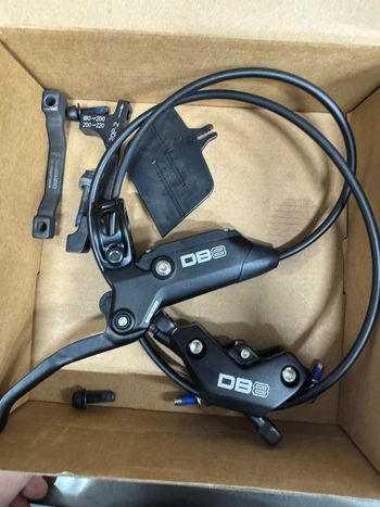 Used Sram DB8 Freno a Disco 2025 bike — image 2 of 3