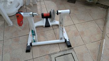Used Elite qubo fluid 2020 bike — image 1 of 3