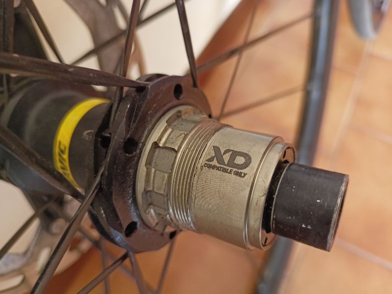 Mavic Allroad S Carbon 2022 bike d'occasion — image 3 sur 3