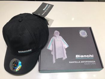 Bianchi, Cappellino + Mantella Antipioggia