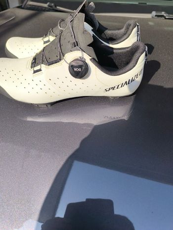 Used Specialized Shoes 2025 bike — image 4 of 5