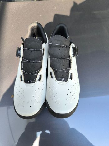 Used Specialized Shoes 2025 bike — image 3 of 5
