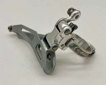 Mavic, 810