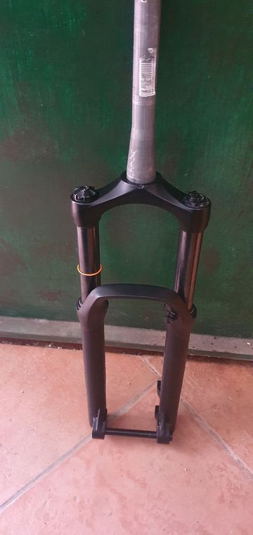 Used Rst Suspension Fork 2025 bike — image 1 of 5