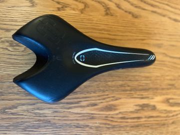 Bontrager RL (WSD)Women Specific Design 2008 Saddles & Seatposts d'occasion