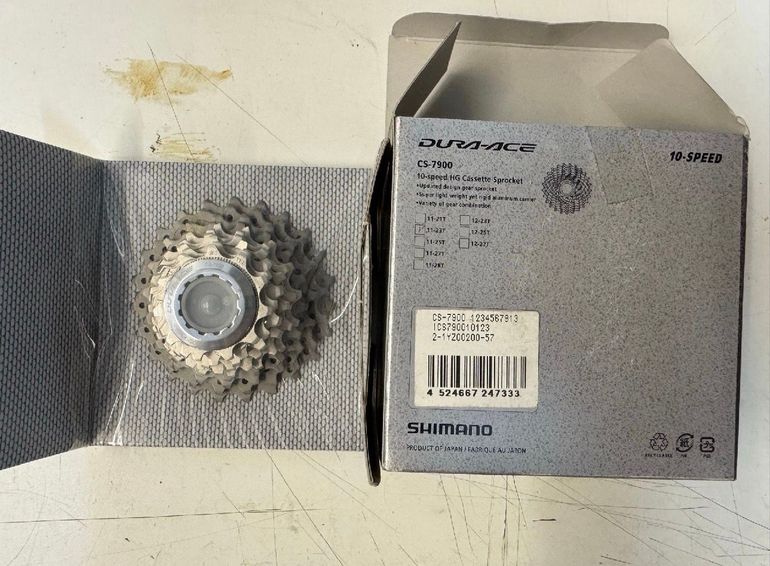 Used Shimano CS7900 bike — image 1 of 3