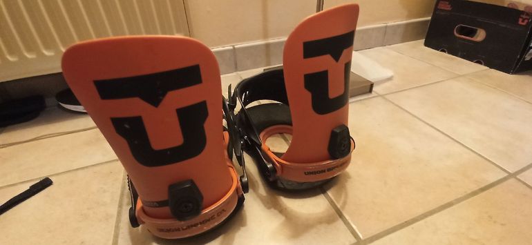 Used Union Strata Snowboard Binding 2019 bike — image 9 of 13