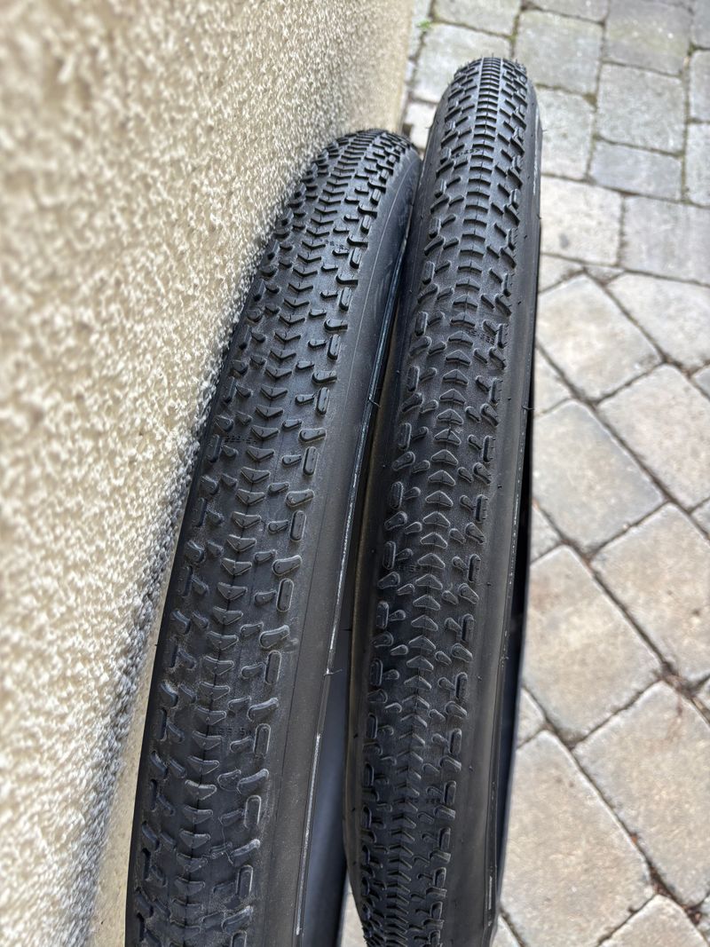 Used Schwalbe G-One RX Performance RG 28" TLR E-25 Faltreifen Tyres & Tubes