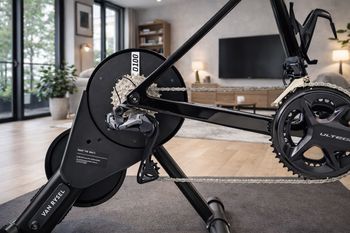 Used Van Rysel D100 Smart Trainer bike — image 3 of 4