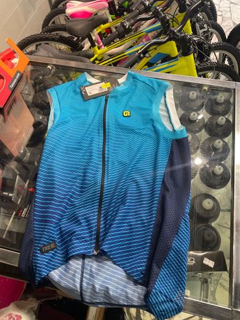 Used Ale cycling SL Jersey bike — image 1 of 2