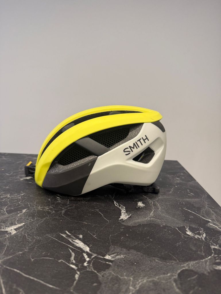 Used Smith Optics Network Helmet 2022 bike — image 2 of 4