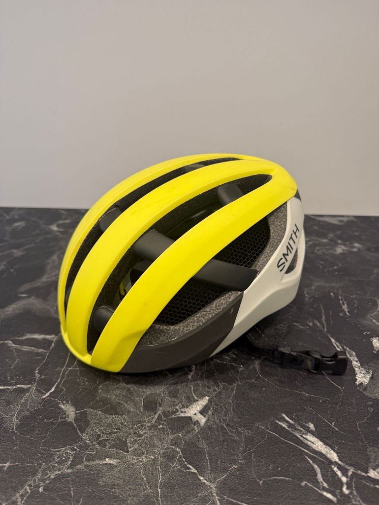 Used Smith Optics Network Helmet 2022 bike — image 1 of 4