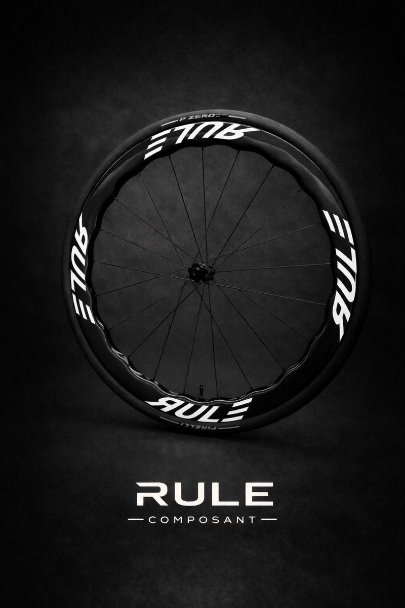 Used rule Roues carbone 45 2026 bike — image 1 of 3