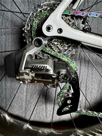 Used Sram Rival AXS bike