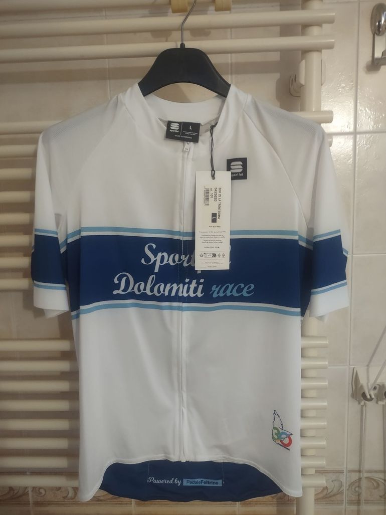 Used Sportful Maglia Dolomiti Race 2025 bike — image 1 of 2