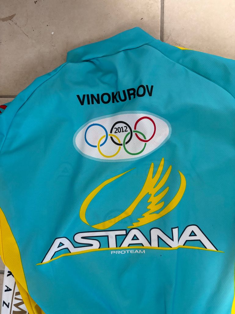 Used moa Maillot Champion Olympique 2012 bike — image 3 of 3