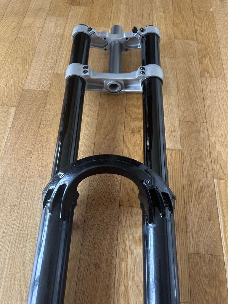 Used Fox Performance Elite 27.5" Fork 2023 bike — image 2 of 3