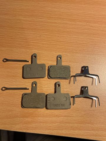 Used Shimano Disc Brake Pads Resin B05S-RX Two pairs Brakes