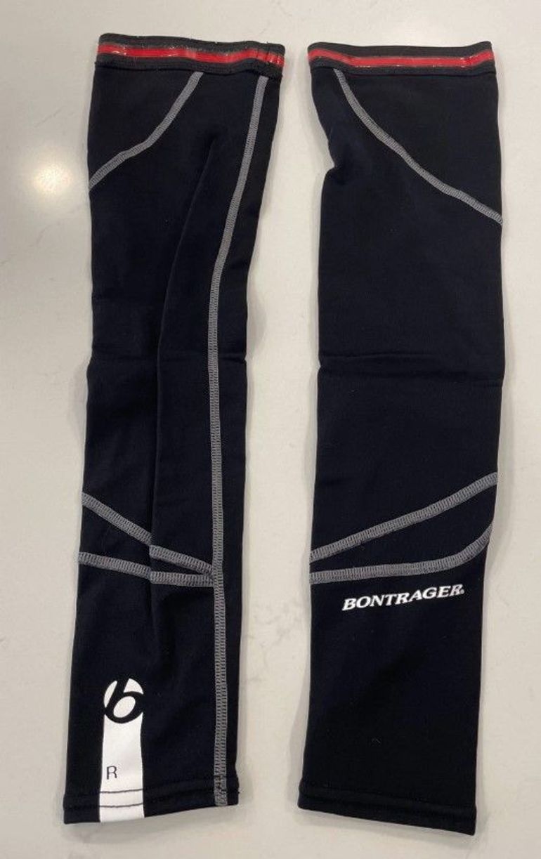 Used Bontrager Thermal Cycling Arm Warmer Size Medium bike — image 1 of 2