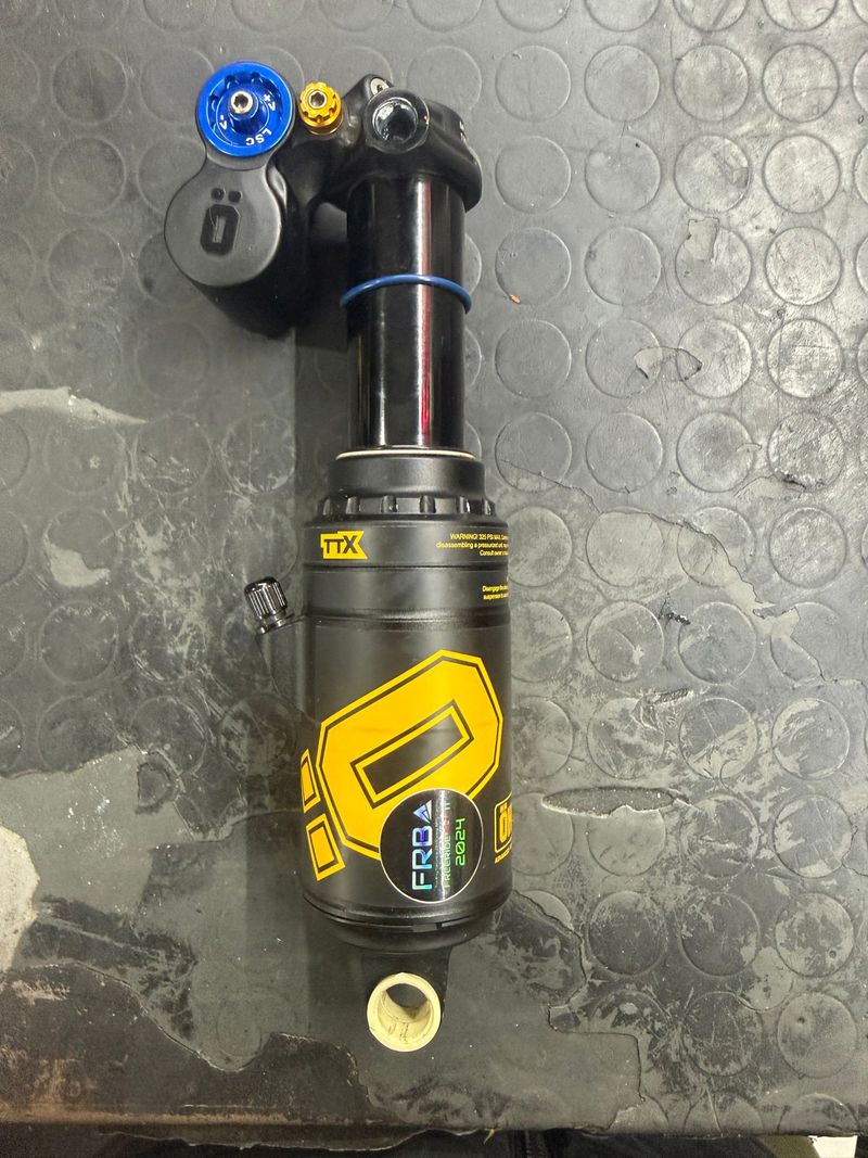 Used Öhlins ttx2 2025 bike — image 2 of 5