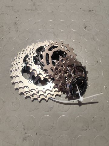 Used Shimano Ultra 11-speed Cassette Drivetrain & Pedals