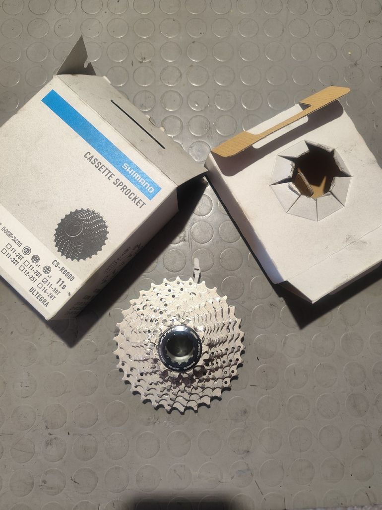 Used Shimano Ultra 11-speed Cassette bike — image 2 of 3