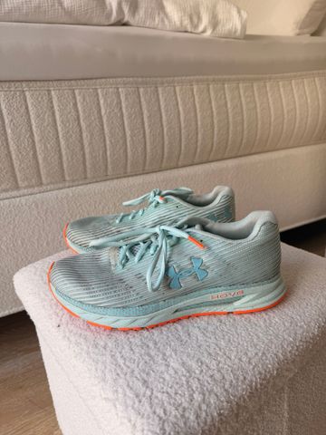 Used Under Armour Laufschuhe Größe 41 Running Shoes