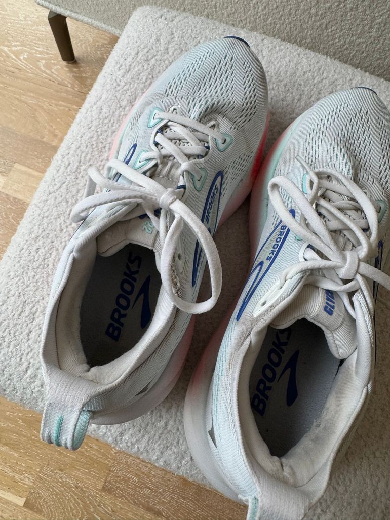 Used Brooks Glycerin bike — image 7 of 7