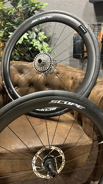 Used Scope r4 2026 bike — image 2 of 9