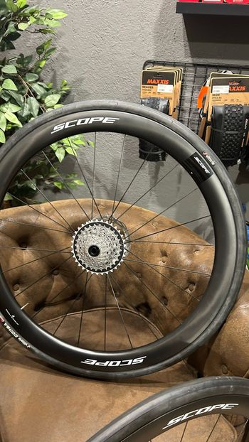 Used Scope r4 2026 bike — image 6 of 9