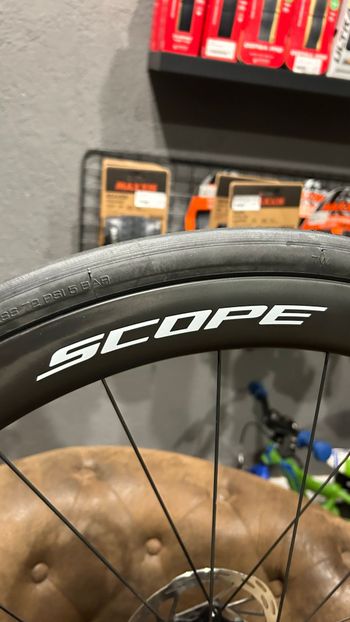 Used Scope r4 2026 bike — image 8 of 9