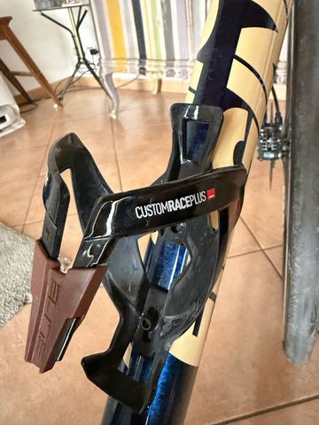 Elite élite custom race plus 2021 Cycling Accessories usato