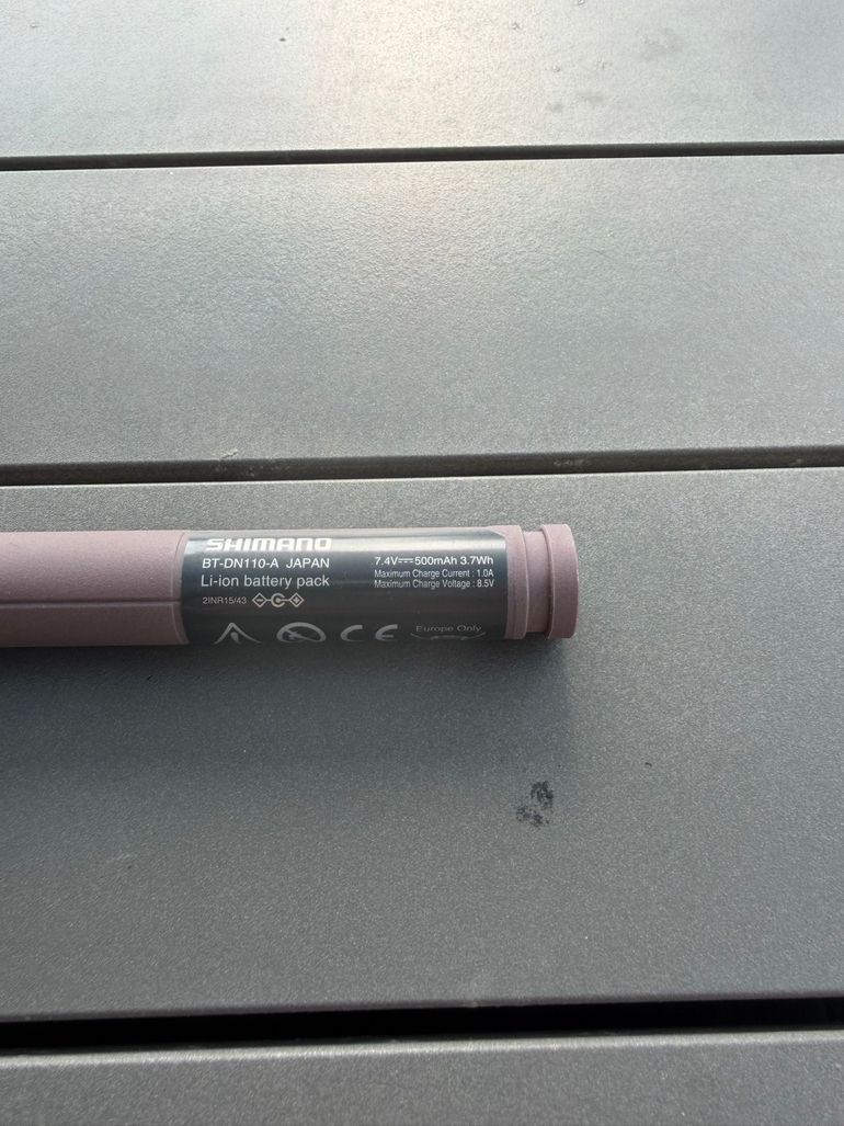 Used Shimano Di2 Battery 2024 bike — image 2 of 3