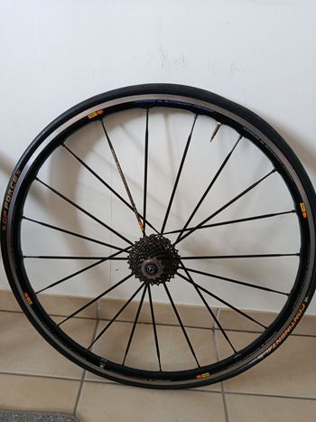 Used Mavic Roue vélo de route 2011 bike — image 2 of 2