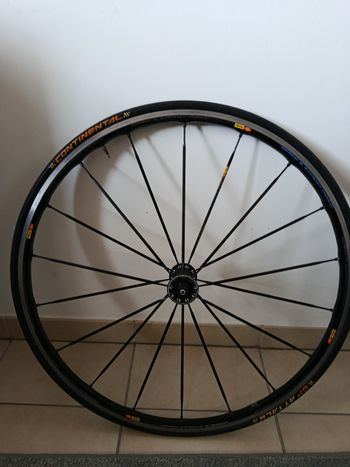 Used Mavic Roue vélo de route 2011 bike
