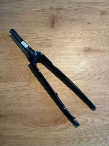 Used Trek SL7 Rigid Fork 2023 bike — image 1 of 6