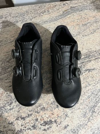Used Dmt R1 Road Shoes bike — image 2 of 6