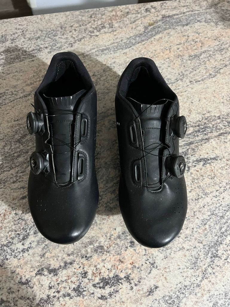 Used Dmt R1 Road Shoes bike — image 2 of 6
