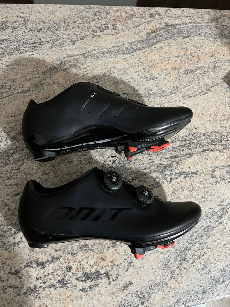 Used Dmt R1 Road Shoes bike — image 3 of 6