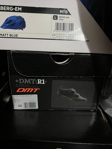 Dmt R1 Road Shoes Cycling Shoes de segunda mano