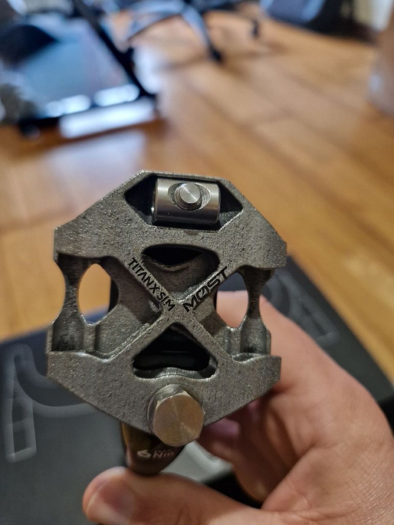 Used Pinarello MOST Carbon Seatpost 2024 bike — image 7 of 7