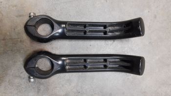 Used Decathlon Cuernos/acoples de plástico bike — image 2 of 3