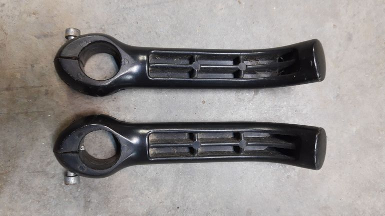 Used Decathlon Cuernos/acoples de plástico bike — image 2 of 3