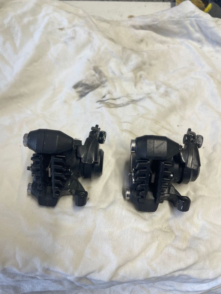 Used Shimano BR-RS305 bike — image 4 of 5