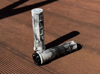Used LUNJE Full MTB cockpit Handlebar Stem Grips 2026 bike — image 6 of 7