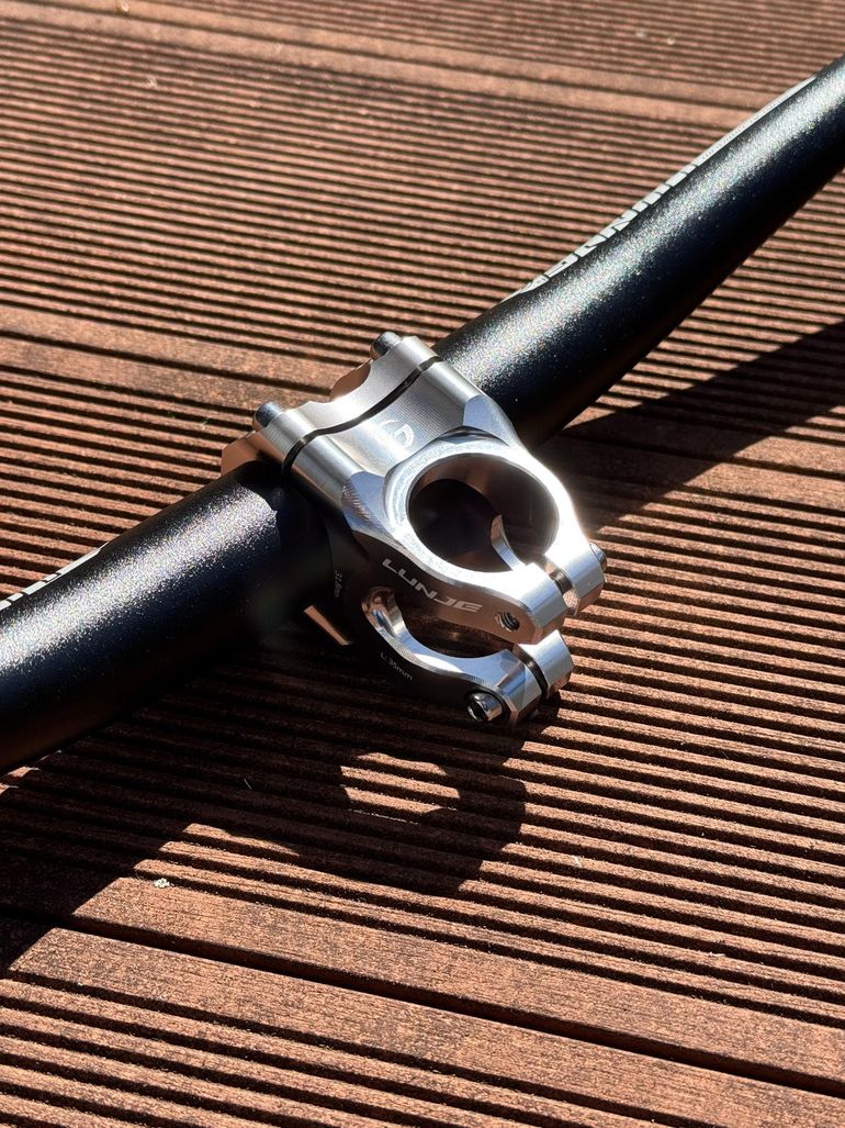Used LUNJE Full MTB cockpit Handlebar Stem Grips 2026 bike — image 2 of 7